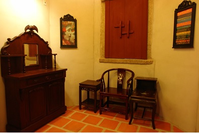 得月樓館內展示印尼華僑當代的家具用品
