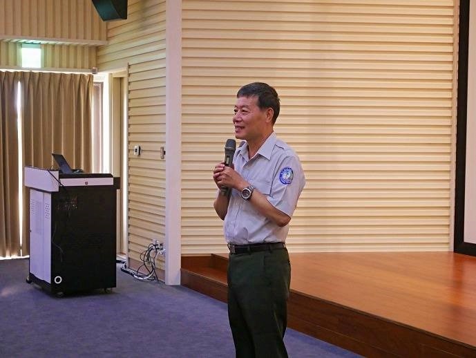 Director of Taijiang National Park headquarters You, Dengliang giving a welcome speech